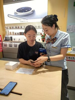 呼和浩特市總工會啟動“工會促消費 會員享普惠”活動，數碼產品消費熱潮來襲
